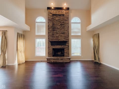 Living room at 2535 Murphy Circle N, Carmel, IN