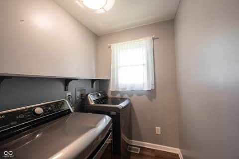 Photo of 404 N Swope Street, Greenfield, IN
