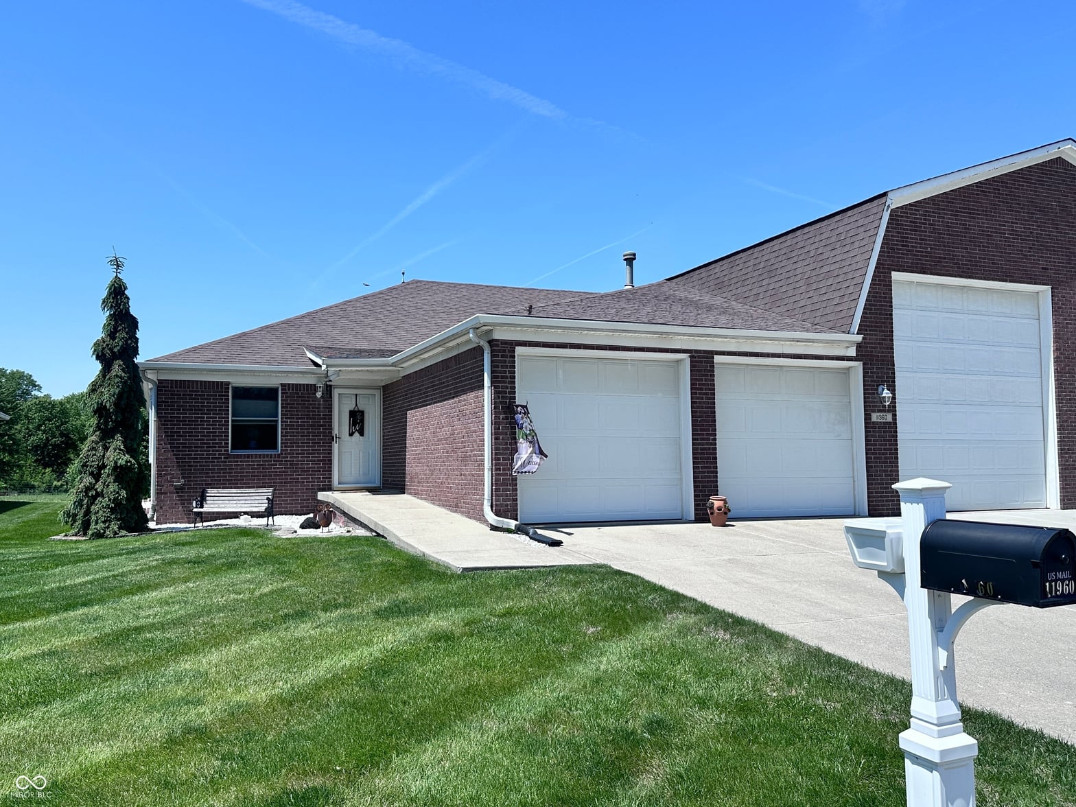 Photo of 11960 Civic Circle, Mooresville, IN