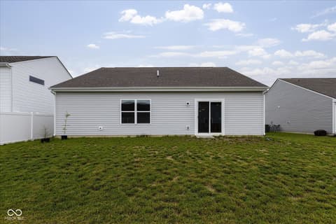 Photo of 1484 Littleleaf Drive, Sheridan, IN