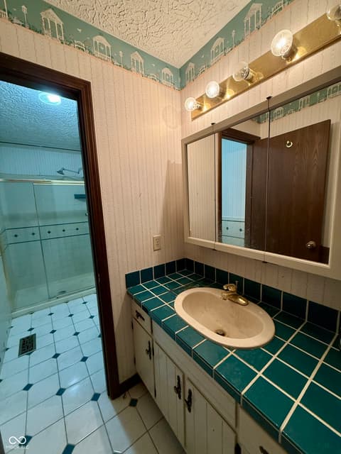 Photo of 2 Holmes Court, Greenfield, IN
