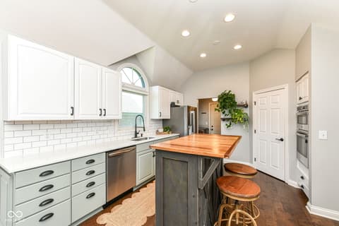 Kitchen at 7040 Koldyke Place, Fishers, IN