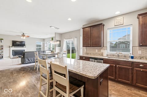 Photo of 2707 Kilgobbin Cres, Brownsburg, IN