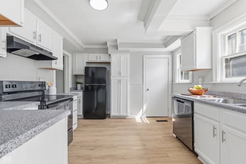 Kitchen at 911 Washington Boulevard, Anderson, IN