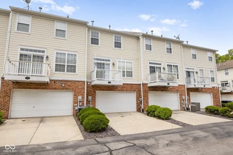 Photo of 422 Windham Pass, Carmel, IN