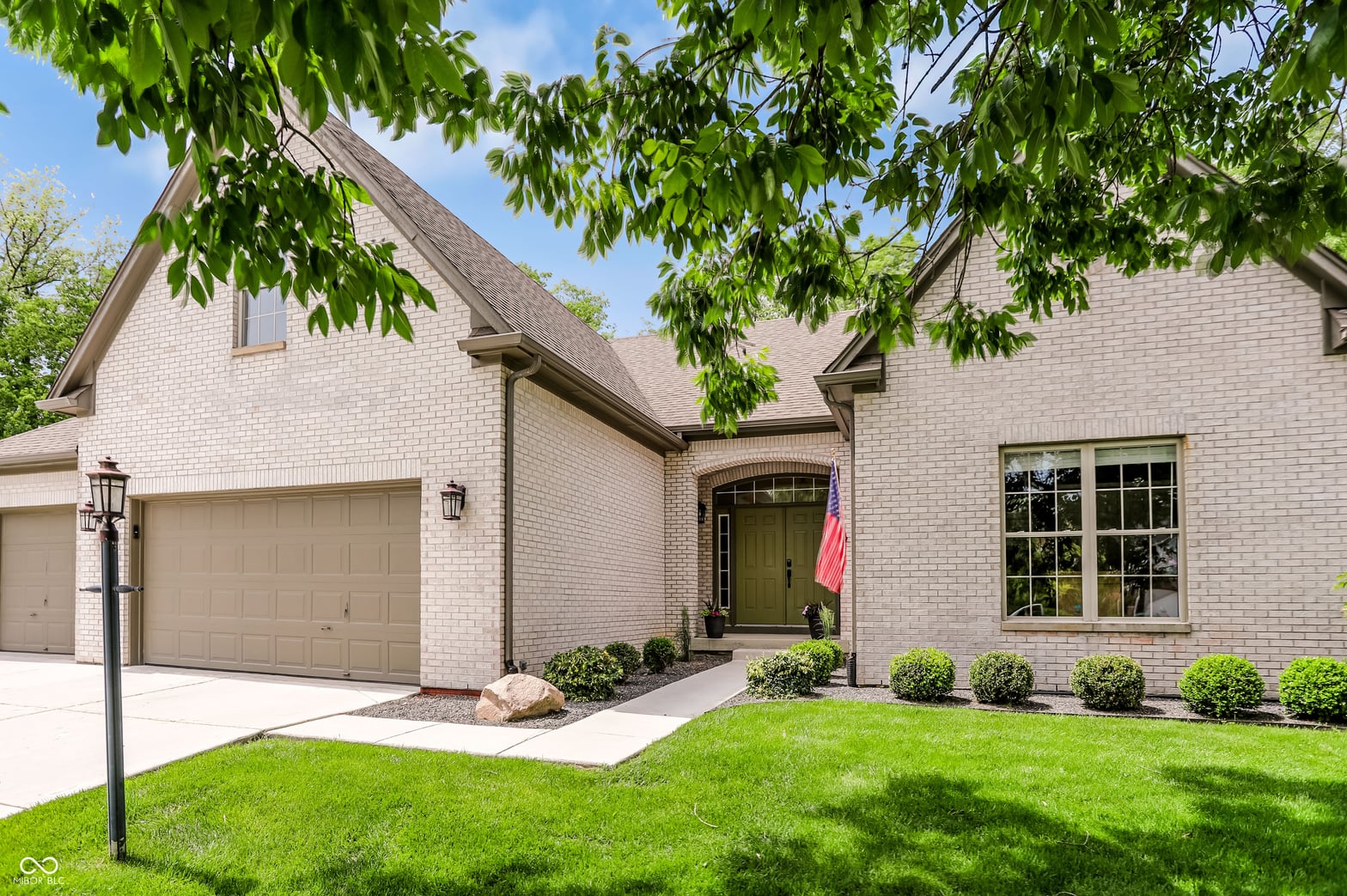 Photo of 4300 Tally Ho Circle, Zionsville, IN