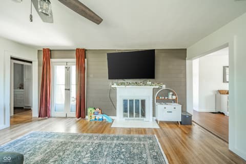 Photo of 922 Alhambra Drive, Anderson, IN