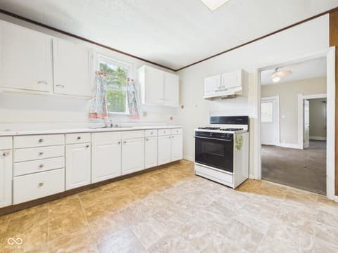 Photo of 718 Ruddle Avenue, Anderson, IN