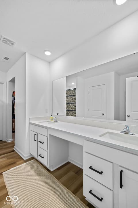 Photo of 6302 Meadow Path Way, Indianapolis, IN