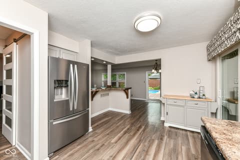 Photo of 34 Sleepy Hollow Court, Westfield, IN