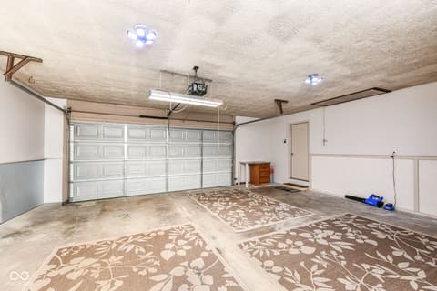 Photo of 34 Sleepy Hollow Court, Westfield, IN