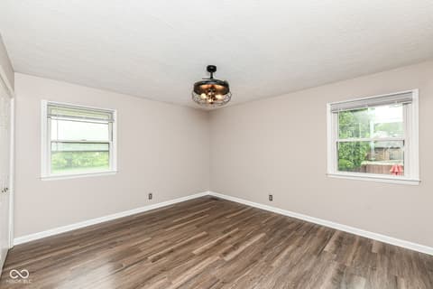 Photo of 34 Sleepy Hollow Court, Westfield, IN