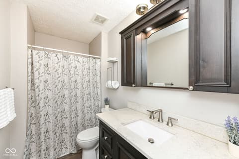 Photo of 34 Sleepy Hollow Court, Westfield, IN