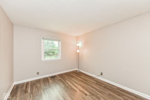 Photo of 34 Sleepy Hollow Court, Westfield, IN