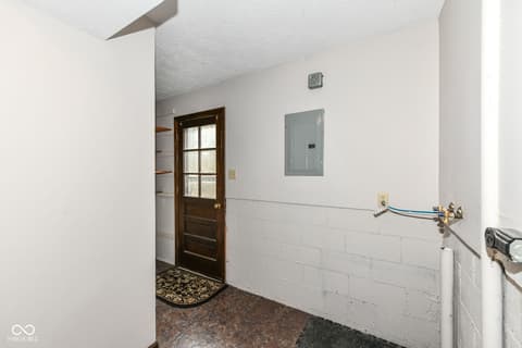 Photo of 34 Sleepy Hollow Court, Westfield, IN