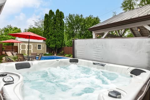 Photo of 34 Sleepy Hollow Court, Westfield, IN