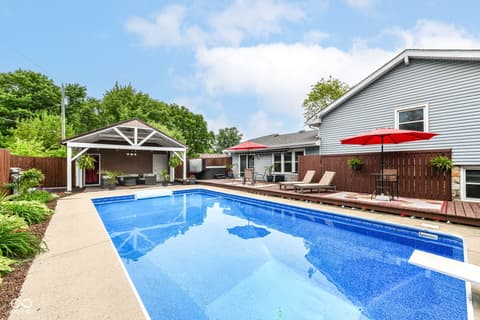 Photo of 34 Sleepy Hollow Court, Westfield, IN