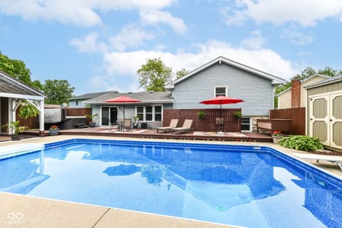 Photo of 34 Sleepy Hollow Court, Westfield, IN