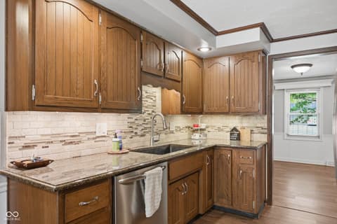 Photo of 108 S Lansdown Way, Anderson, IN