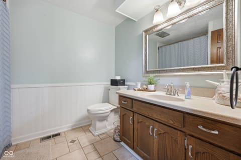 Photo of 108 S Lansdown Way, Anderson, IN
