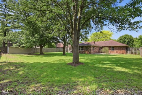 Photo of 108 S Lansdown Way, Anderson, IN