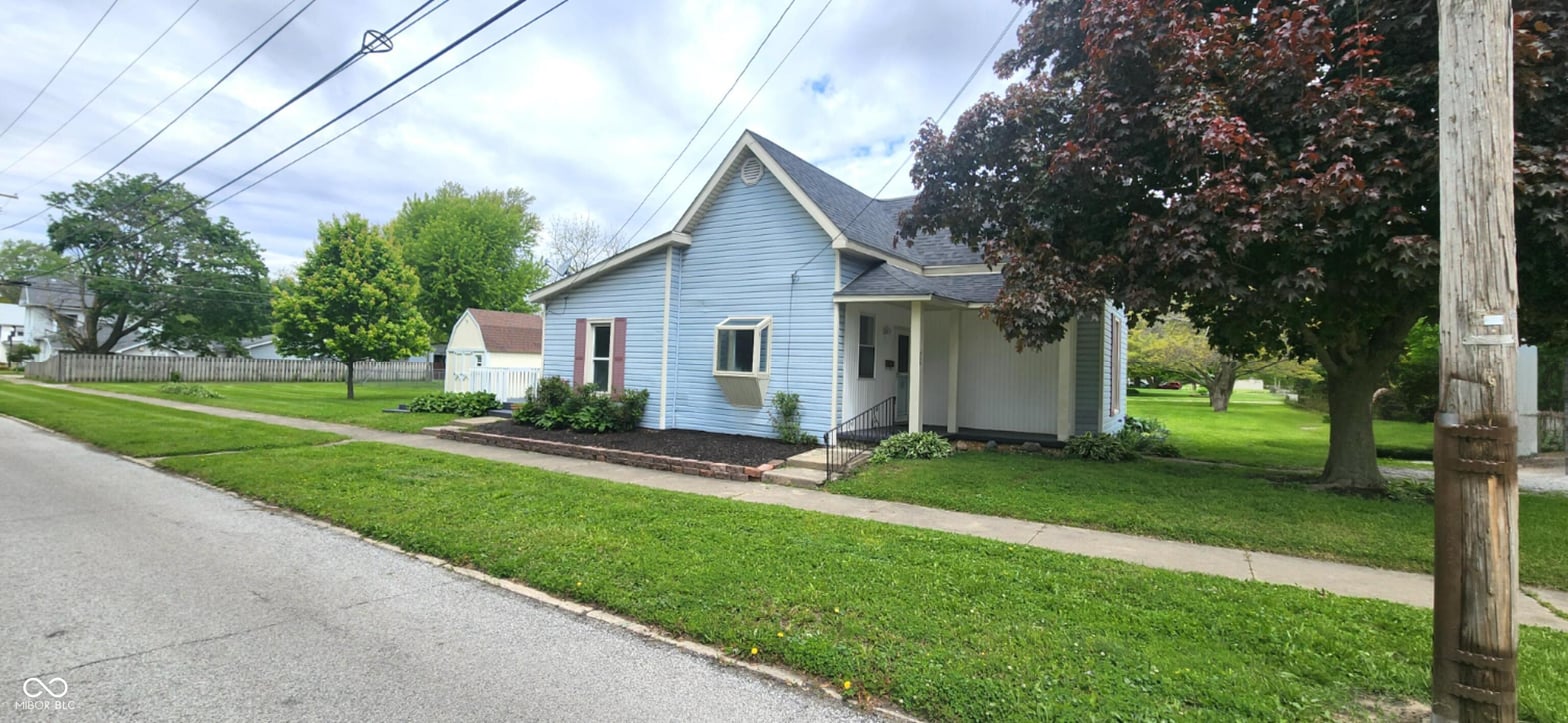 Front exterior at 900 N 16th Street, Elwood, IN