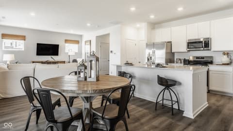 Dining room at 565 Melbrook Street, Arcadia, IN