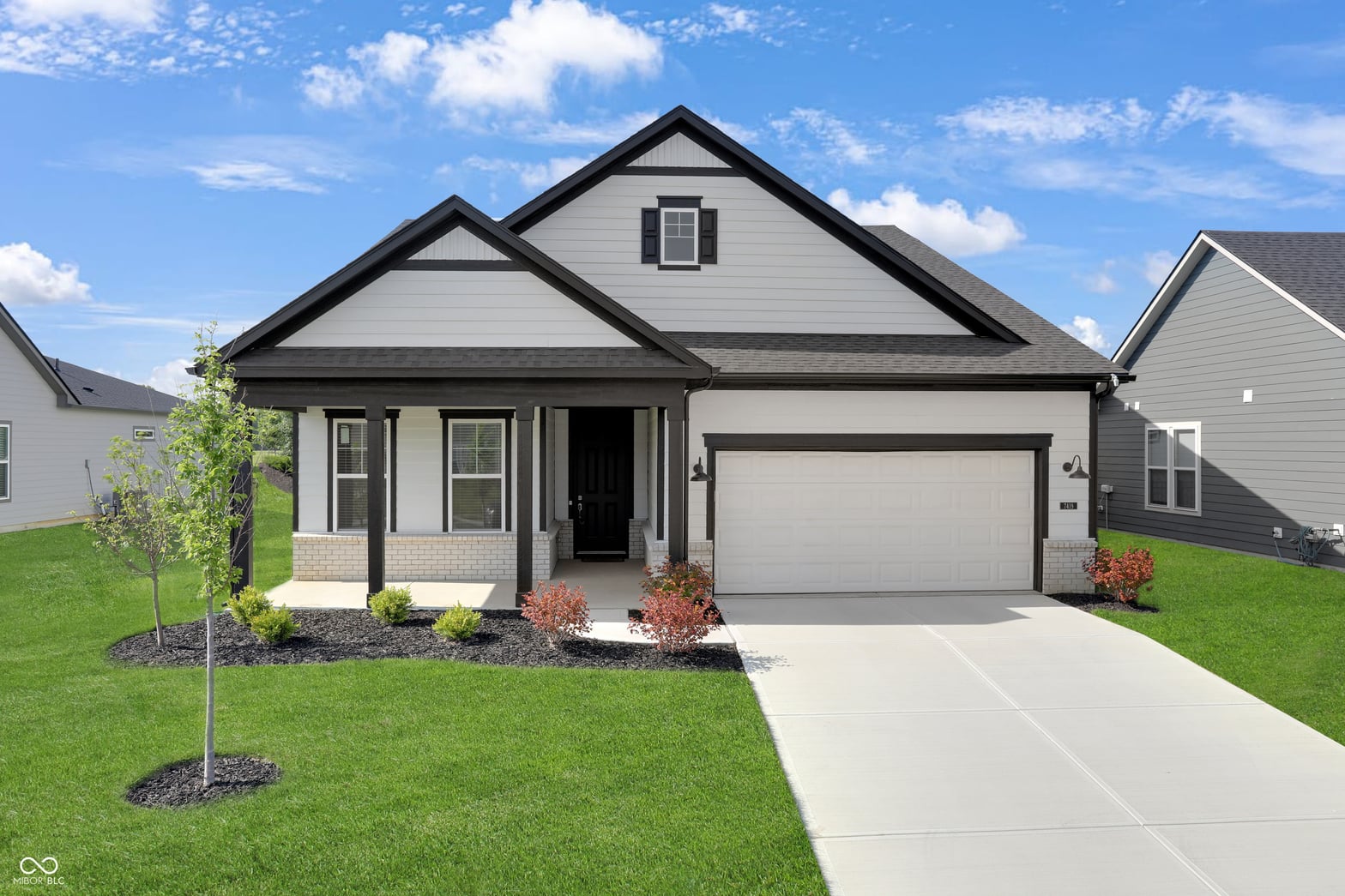 Photo of 7419 Legends Way, Whitestown, IN