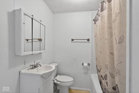 Photo of 209 Ann Avenue, Pendleton, IN