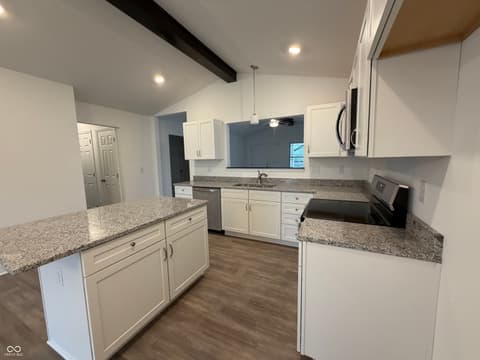 Photo of 339 W 2nd Street, Anderson, IN