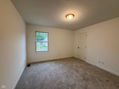 Photo of 339 W 2nd Street, Anderson, IN