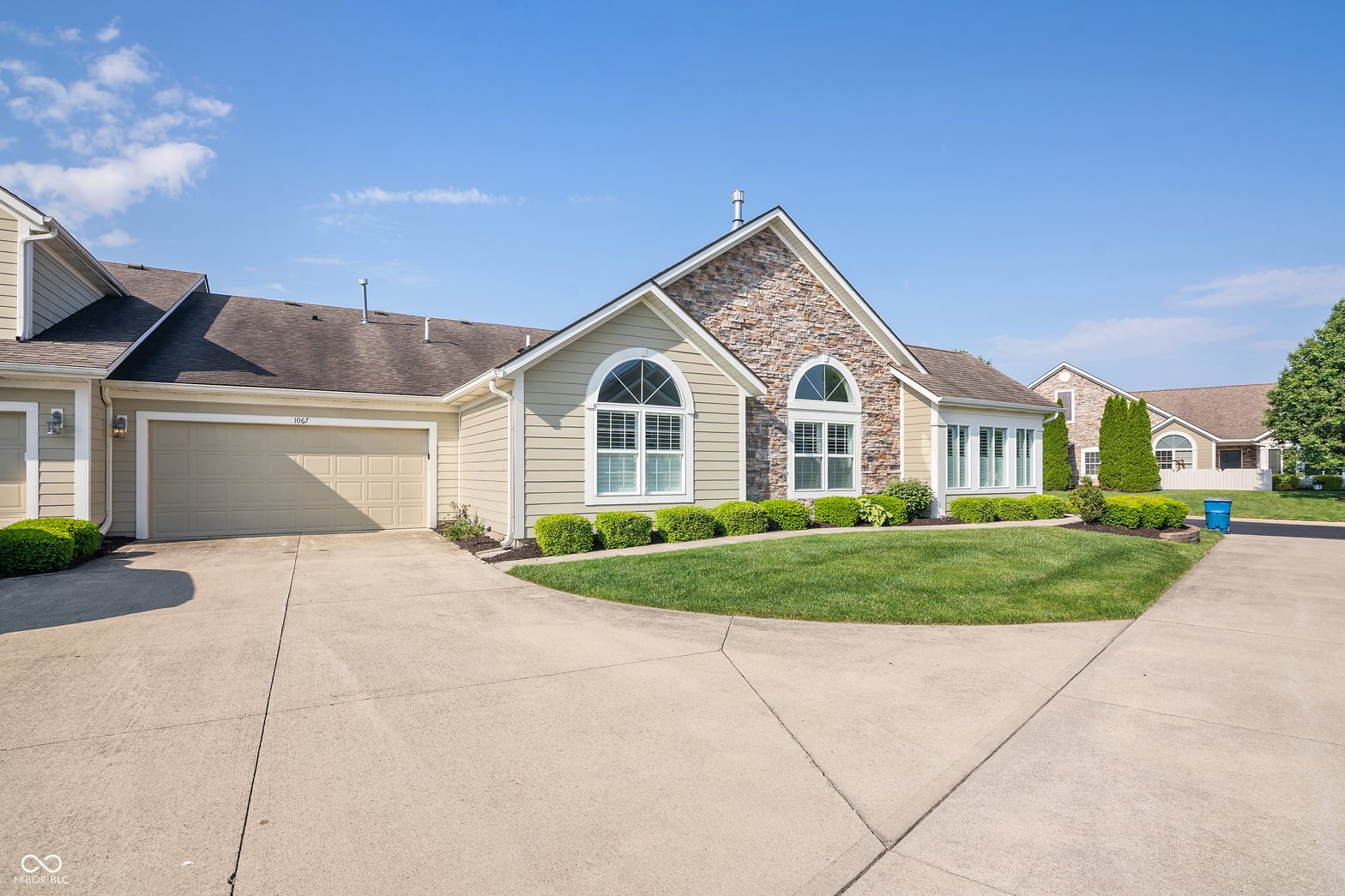 Photo of 1067 Distinctive Way, Greenfield, IN