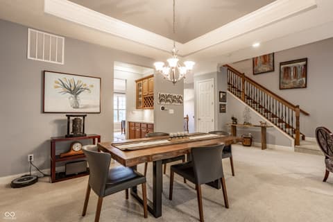 Photo of 207 Wakefield Way, Zionsville, IN