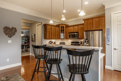Photo of 207 Wakefield Way, Zionsville, IN