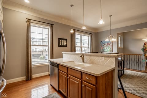 Photo of 207 Wakefield Way, Zionsville, IN