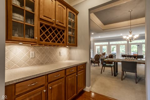 Bar — 207 Wakefield Way, Zionsville, IN