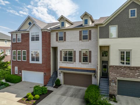 Photo of 207 Wakefield Way, Zionsville, IN