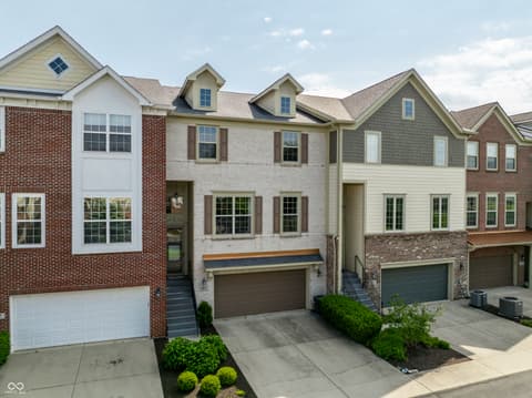 Front exterior at 207 Wakefield Way, Zionsville, IN