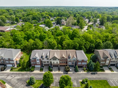 Photo of 207 Wakefield Way, Zionsville, IN