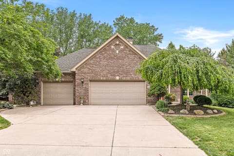 Garage at 16495 Stony Ridge Drive, Noblesville, IN