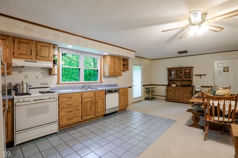 Photo of 1609 E Woodland Drive, Bloomington, IN