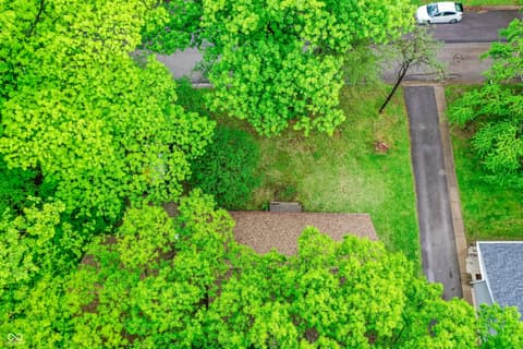 Photo of 1609 E Woodland Drive, Bloomington, IN