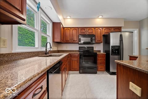 Photo of 11734 Forest Park Lane, Carmel, IN