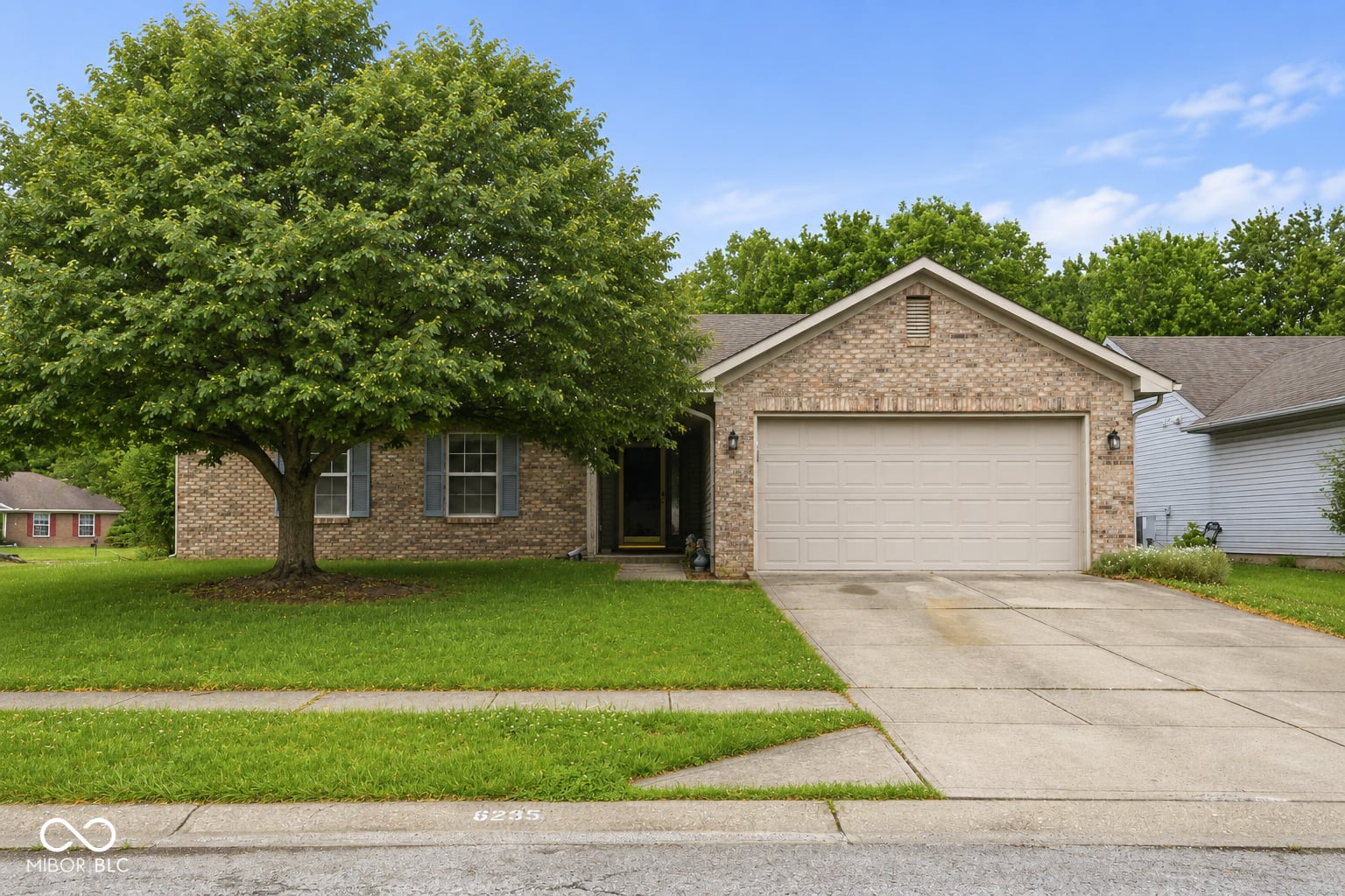 Photo of 6235 Miller Woods Lane, Indianapolis, IN