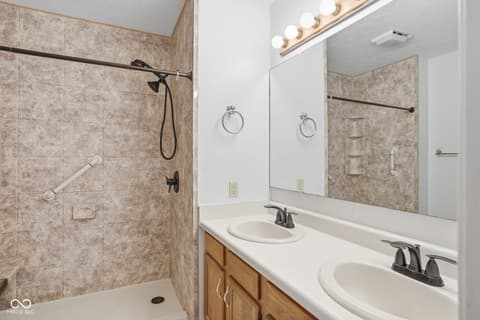 Photo of 6235 Miller Woods Lane, Indianapolis, IN