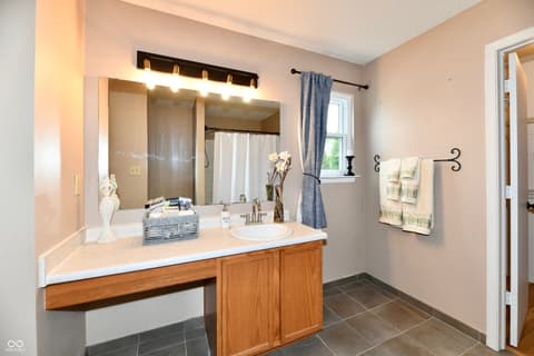 Primary bathroom at 9890 Sapphire Berry Lane, Fishers, IN