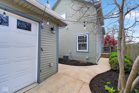 Photo of 1034 Elm Street, Indianapolis, IN