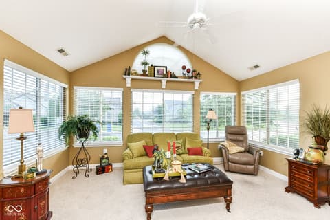 Bonus room at 13836 Rue Fontaine Lane, McCordsville, IN