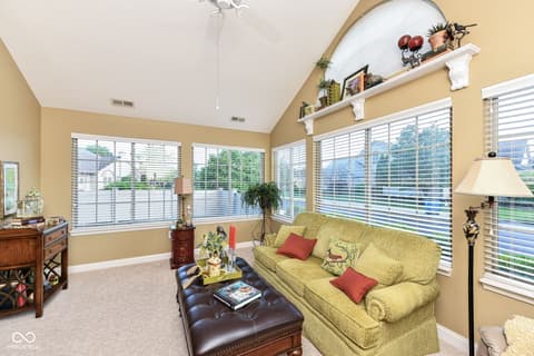 Bonus room at 13836 Rue Fontaine Lane, McCordsville, IN