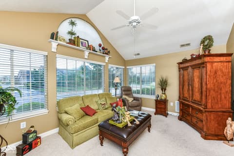 Bonus room at 13836 Rue Fontaine Lane, McCordsville, IN